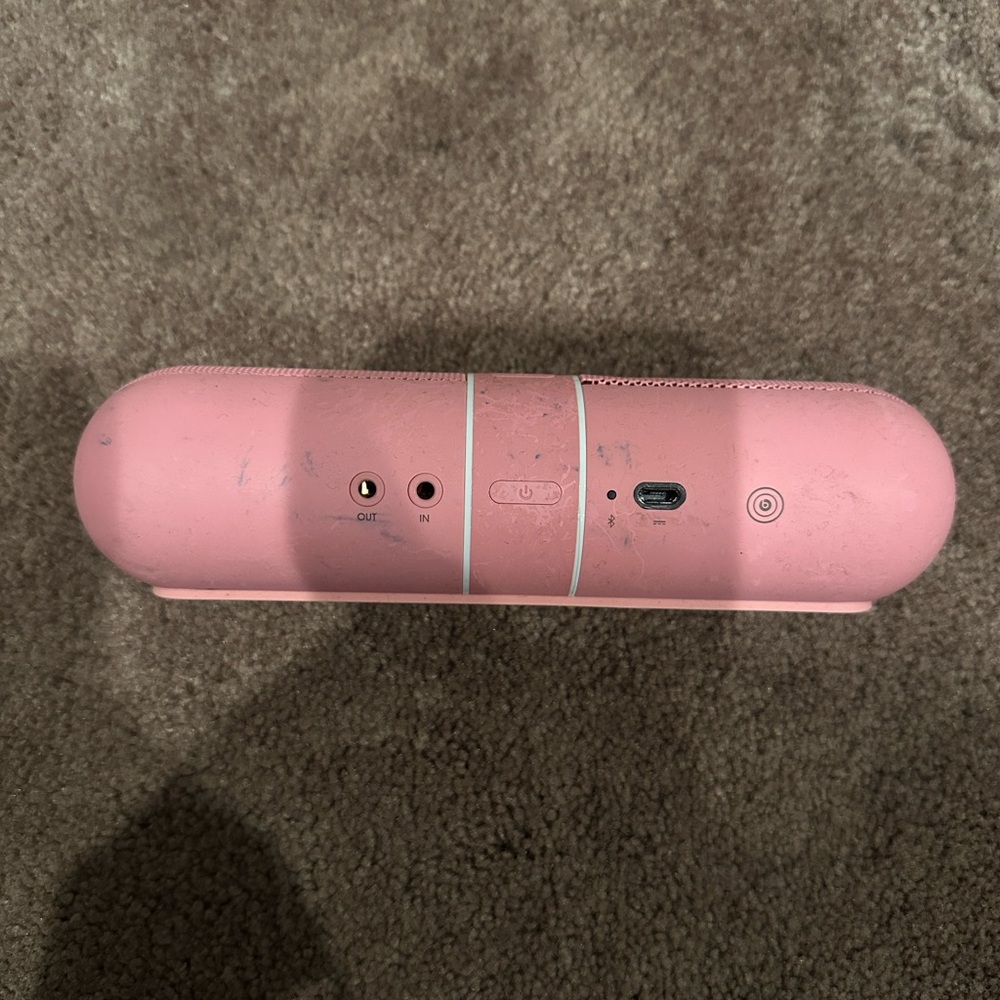 Nicki Minaj Pink beats pill - Picture 5 of 6